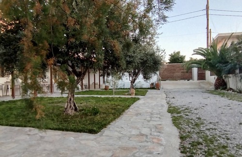Neo Kalamaki Apartment | Almmos Mezzanine Apartments for rent 50 meters from the sea in Kalamaki Crete