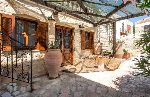 Halki House | Anna's House Traditional