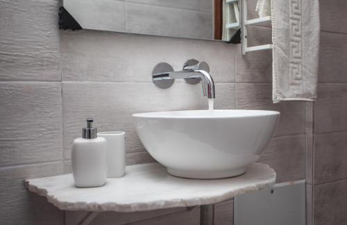 Halki House | Anna's House Traditional
