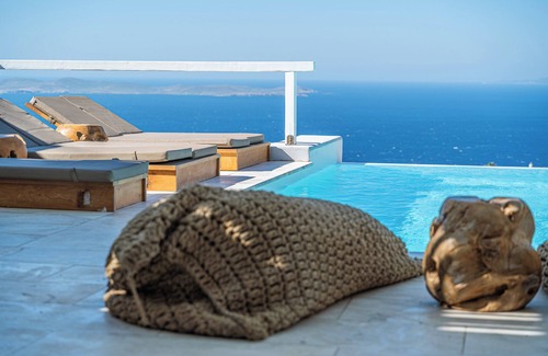 Faros Armenistis Villa | Anthis Villa Athena,private infinity pool!