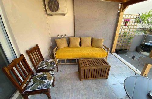 Lavreotiki Apartment | Apartment ∙ 2 bedrooms ∙ 6 guests