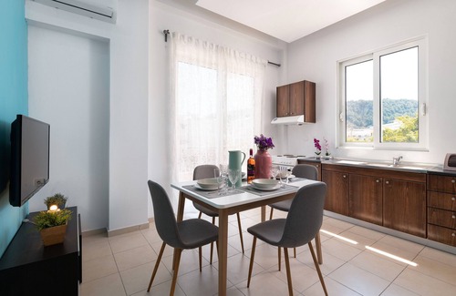 Ixia Apartment | Apartment 'Rhodes Sea Ialysos' with Balcony, Wi-Fi and Air Conditioning