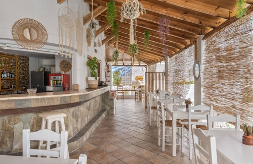 Kalymnos Town Apartment | Apartment 'Triple Room Pool View' with Mountain View, Wi-Fi and Air Conditioning