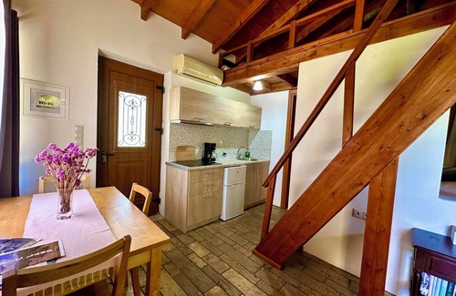 Pyrgos Hotel | Apartments Genari