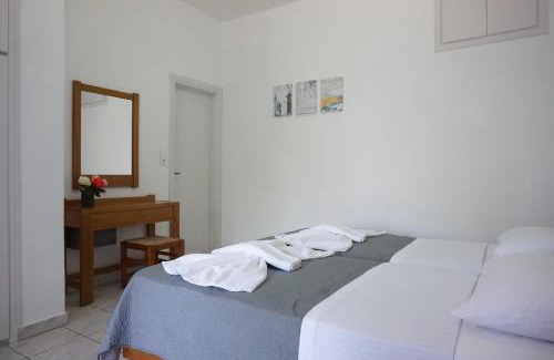 Bali Bed & Breakfast | Aphrodite Studios & Apartment