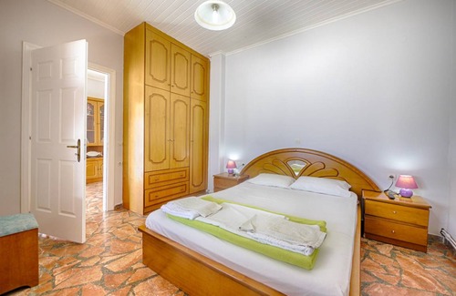 Agios Georgios Pagon Apartment | Arista Ferienwohnung 6 - mit Meerblick direkt am Strand von Agios Georgios Pagi