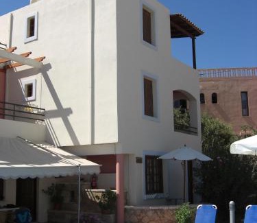 Daratsos Apartment | Architect's Apartments