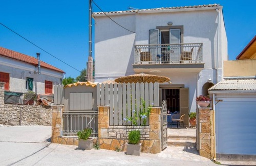 Gaios Apartment | Arokaria I Studio - Studio Apartment, Sleeps 2