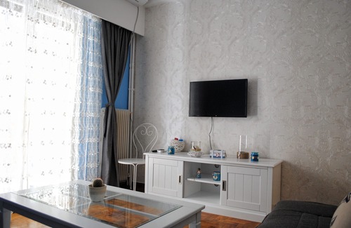 Agios Panteleimonas Apartment | Athens Greek Style Apartment