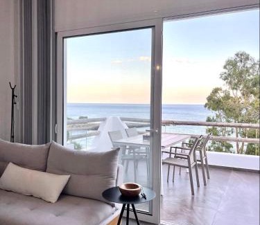 Agios Panteleimonas House | BAY DIVINO