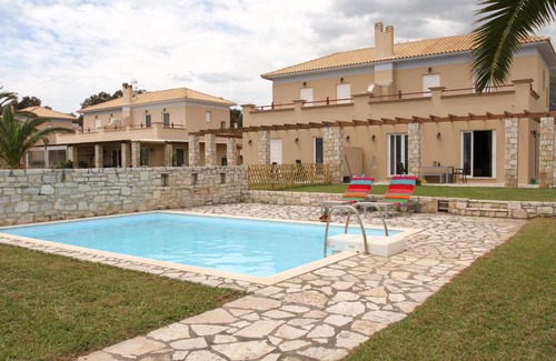 Platanitis Villa | Beach Front Villa with Private Pool II