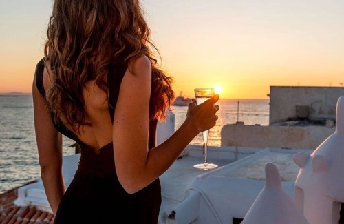 Little Venice Villa | Beautiful Mykonos Suite | Breathtaking Sea Views and Outdoor Jacuzzi | Mykonos