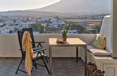 Piso Livadi Apartment | Bianca home with panoramic 180 sea view