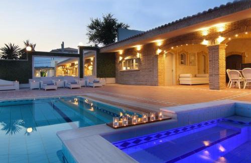 Anavyssos Villa | Black Diamond Luxury Villa Anavyssos in Athens