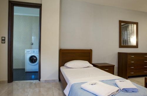 Plomari Apartment | Blue Waves Luxury Suites by the Sea