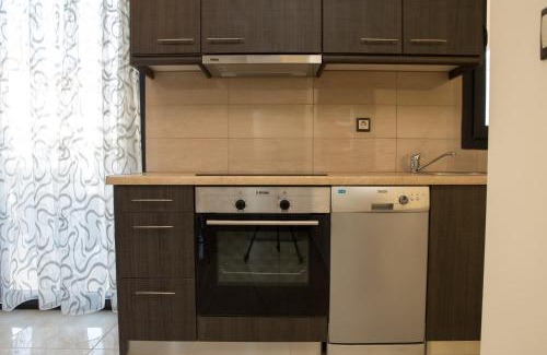 Plomari Apartment | Blue Waves Luxury Suites by the Sea