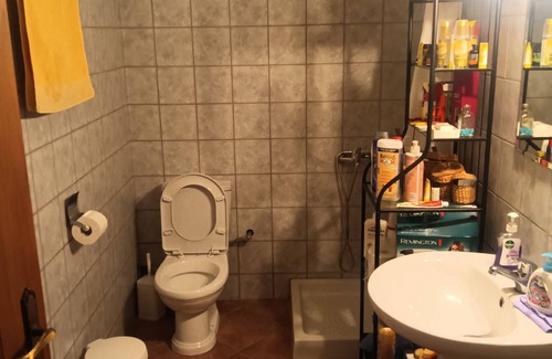 Dodoni Apartment | Brilliant 1-bedroom apartment in Manteio and a living room with fireplace