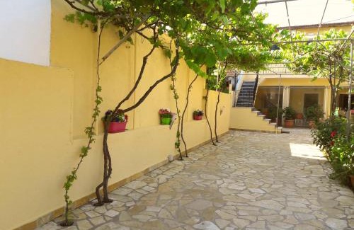 Acharavi Apartment | Bungalows Niki