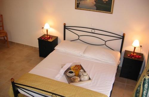 Paralio Astros Apartment | Castle View Studios