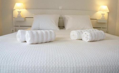 Loutraki Apartment | Coastal Sleeps 4 with Free Parking