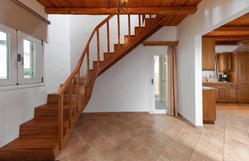 Gazi House | Cozy maisonette close to the city and the beach