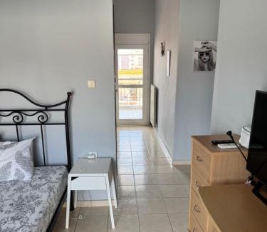 Volos City Centre Apartment | Cozy sunny studio apartment