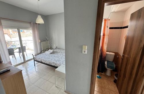 Volos City Centre Apartment | Cozy sunny studio apartment