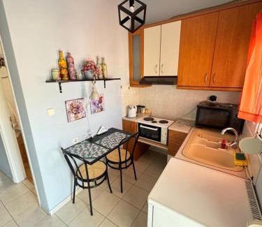 Volos City Centre Apartment | Cozy sunny studio apartment