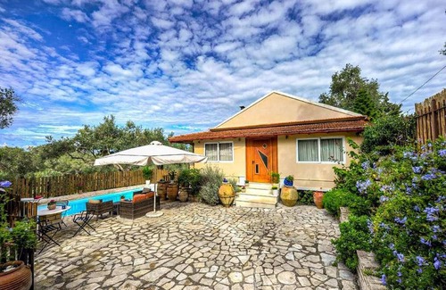 Rantatika Villa | Dimitris Cottage - Two Bedroom Villa, Sleeps 4