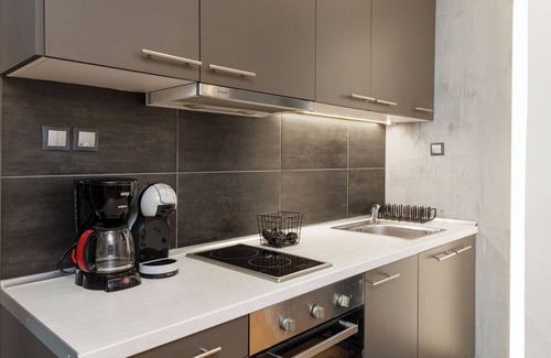 Thessaloniki City Centre Apartment | downtown architects apartment