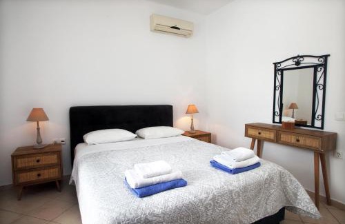 Evgiros Villa | Echinades Resort