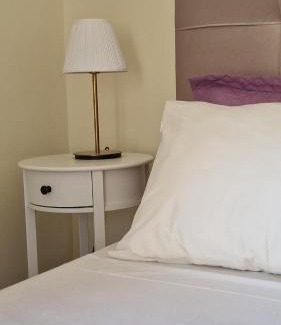 Petaleia Apartment | Efi Loutses