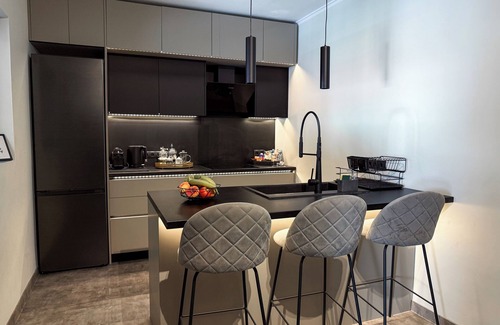 Ixia Apartment | Elegant & Comfortable 2-Bedroom Apartment, 150m from Ialysos Beach