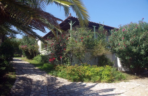 Pylos-Nestoras House | Elia apartment Holiday paradise next to the beach