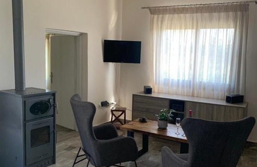 Agios Vasileios Apartment | Eucalyptοs house