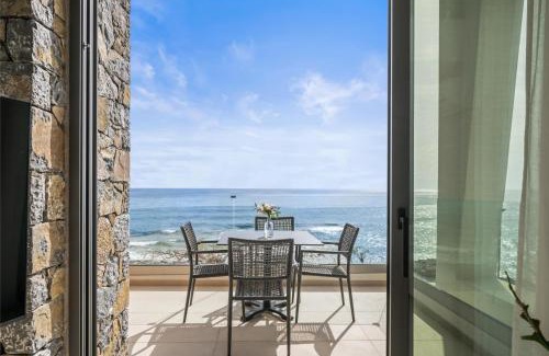 Koutsouras Apartment | Evelmare Beachfront Apartments