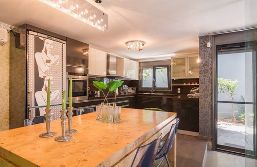 Athens City Centre Villa | Exquisite Legerna Villa | Villa Marella | 6 Bedrooms | Private Pool with.