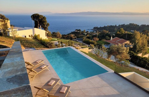 Agia Paraskevi Villa | Exquisite Skiathos Villa | Villa Kappa Skiathos | 3 Bedroom | Private Pool |.