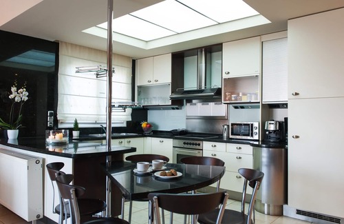 Asteri Villa | Family friendly Villa with Private Pool, Kids play area, Ping pong table and BBQ