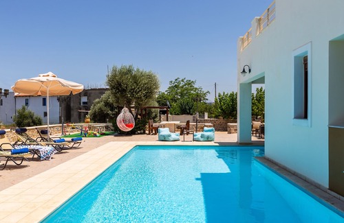 Viranepiskopi Villa | Family Villa with Private pool, BBQ, Ping Pong and Football table
