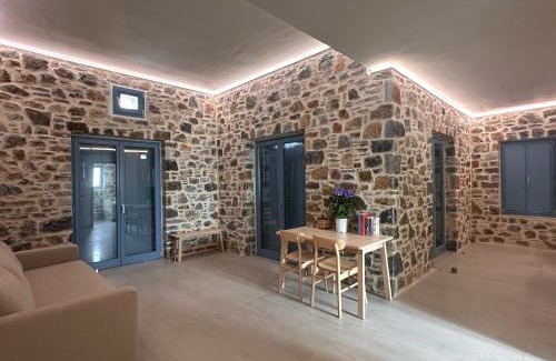 Schoinousa House | Filotimia