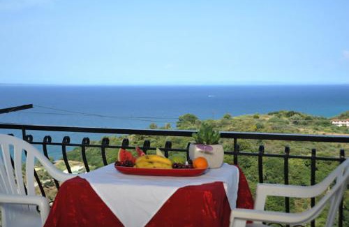 Xirokastello Apartment | Fiore Hill Sea View Studios