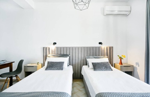 Agios Georgios Pagon Apartment | Flora Beach Studio 5 - mit wunderschönen Meerblick nur 50m vom schönen Sandstrand entfernt