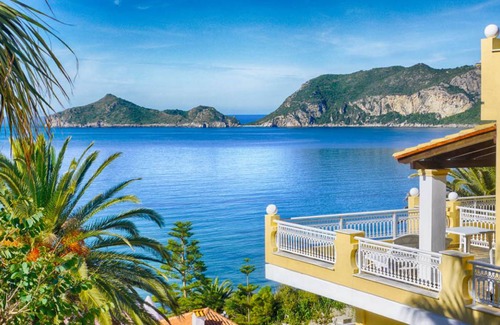 Agios Georgios Pagon Apartment | Flora Beach Appartement 1 - Panorama Meerblick nur 50m vom schönen Sandstrand entfernt