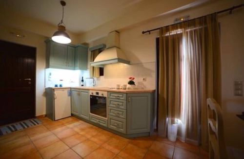 Omales House | FOCALION CASTLE LUXURY SUITES