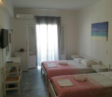 Paros Hostel | Frangiscos