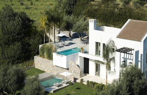 Prinos Villa | Gorgeous Crete Villa | 4 Bedrooms | Villa Psínthos | Terrace with Two Private.