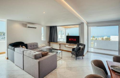 Vari-Voula-Vouliagmeni Apartment | Grand Sea View Apartment 3' from Kavouri Beach