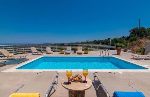 Agia Triada Villa | Haravgi 5 bedrooms villa