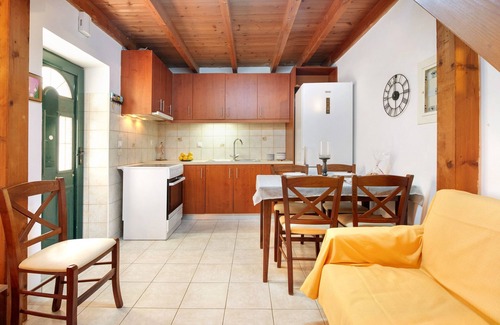 Kariotai Apartment | Holiday Apartment 'Oceanida Aelia Room'